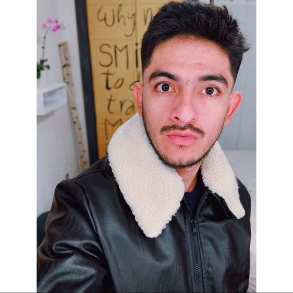 ASOS Leather Bomber Jacket w Faux Shearling Collar - Picture 5 of 5